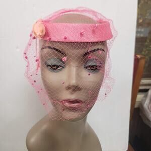 VINTAGE Pink Hat Net Veil Bird feather 7" union label Fascinator Wedding Races